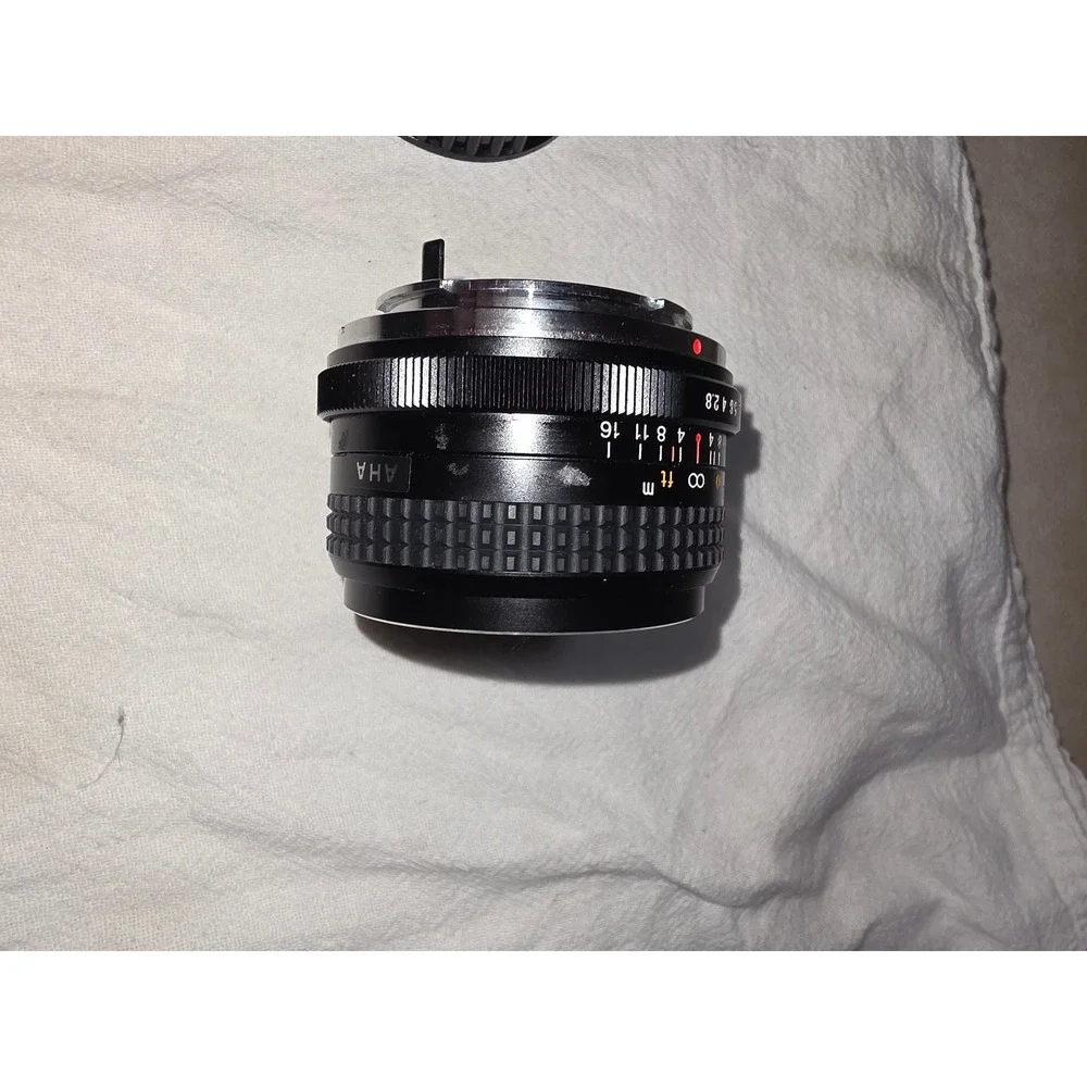 Vivitar 85-205mm f3.8 Auto Zoom Lens for Nikon F Mount with Case Vintage Japan